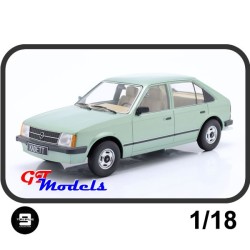 Opel Kadett D 1984 - Triple9 modelauto 1:18