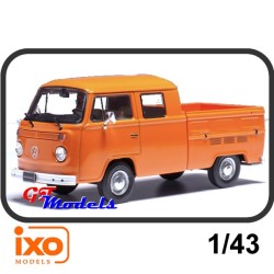 VW T2b DOUBLE CABIN PICK UP 1982 Oranje- Ixo miniatuur auto 1:43